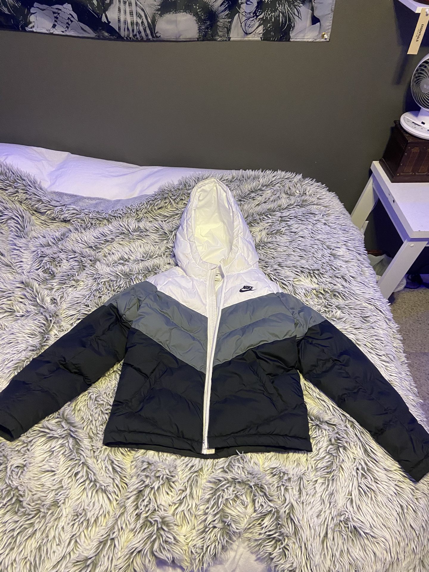 Nike kids puffer