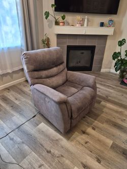 Swivel Electric Recliner