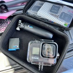 Go Pro Hero 8 Black Edition With Accessories
