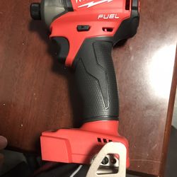 Milwaukee Fuel Surge 1/4 Impact Driver