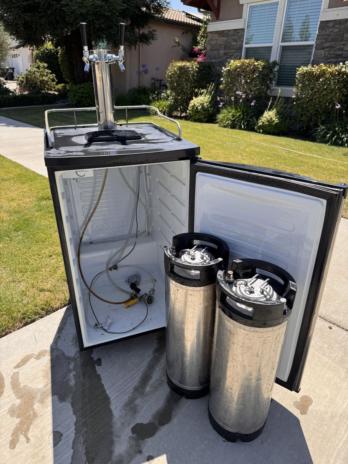 Kegerator - Mini Fridge