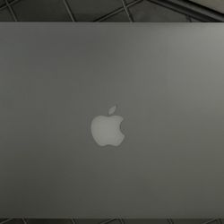apple laptop 