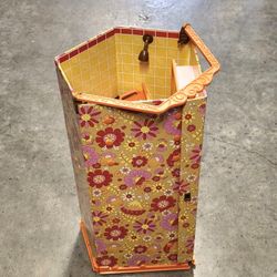 American Girl Doll Julie's Groovy Bathroom Playset 