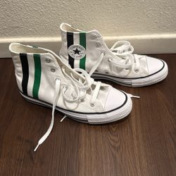Converse New! Size 5 / 23 Cm 