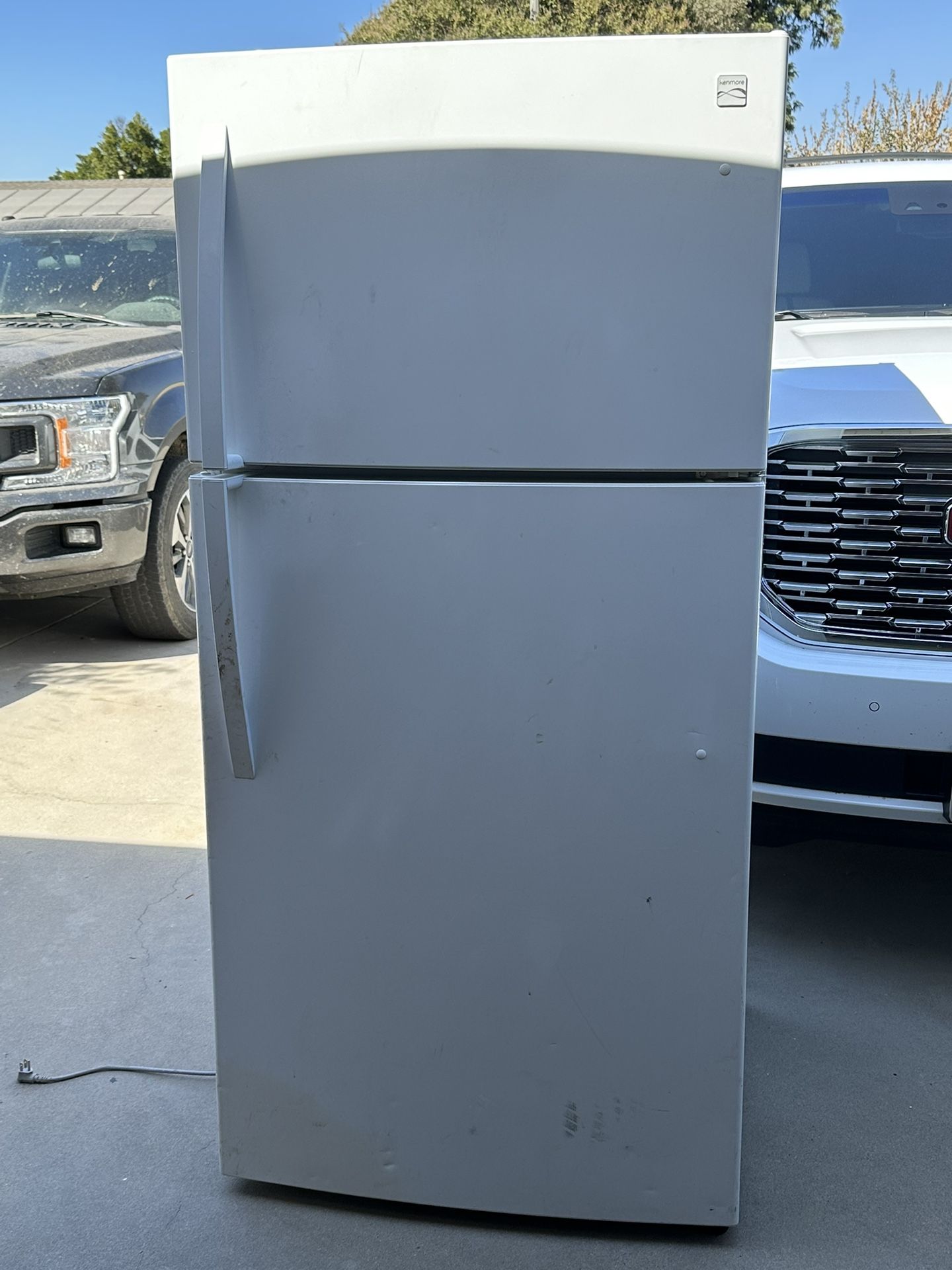 Kenmore Fridge for Sale in Visalia, CA OfferUp