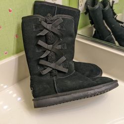 GIRLS KOOKABURRA BY UGG BOOTS SZ 3