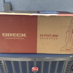 Oreck Commercial Vac