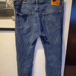 502 Levi's 