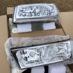 Chevy headlights for 2003 to 2006 Silverado 