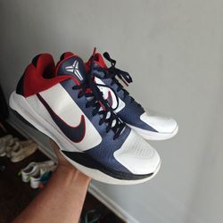 Basketball Sneakers Nike Kobe 5 USA size 9.5