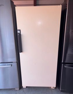 Amana Standing Freezer