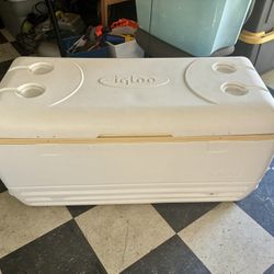 Large Igloo Cooler