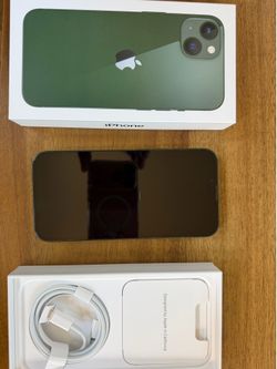 Unlocked Apple iPhone 13 128GB Green