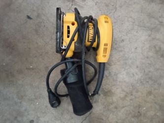 DeWalt Sancder