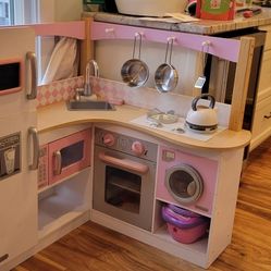 Kids Play Kitchen - Assembled 