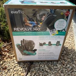 Brand New Evenflo Revolve 360 Car Seat 