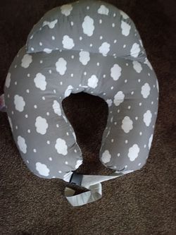 Momcozy breastfeeding pillow