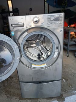 I'm selling the LG washer with the pedal store.This pedal stool is a small washer