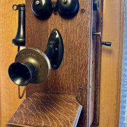 Antique Kellogg Tiger oak wall mount crank Telephone 