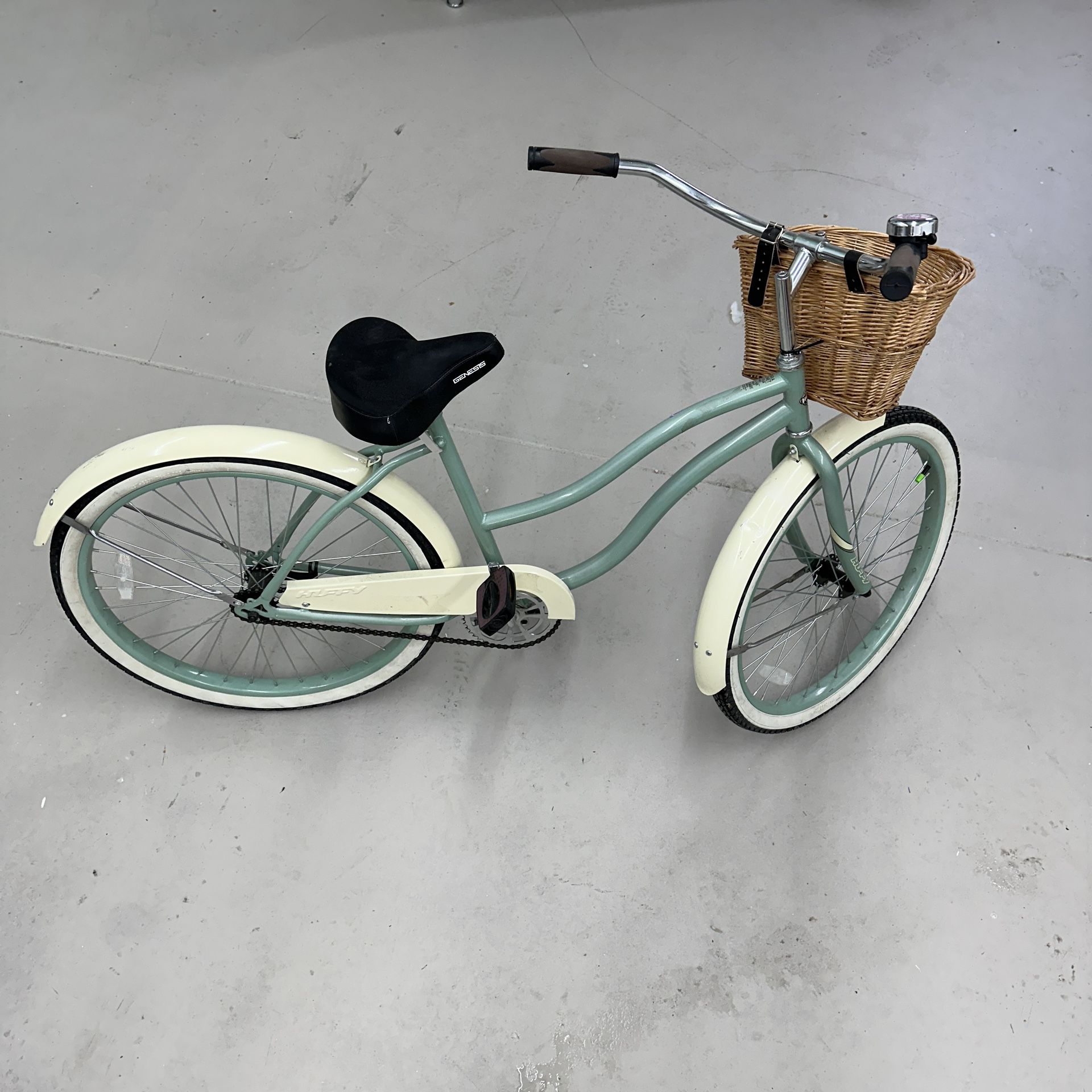 Huffy 26” Cruiser Bike