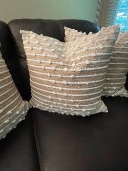 Throw pillows (2 or 4)