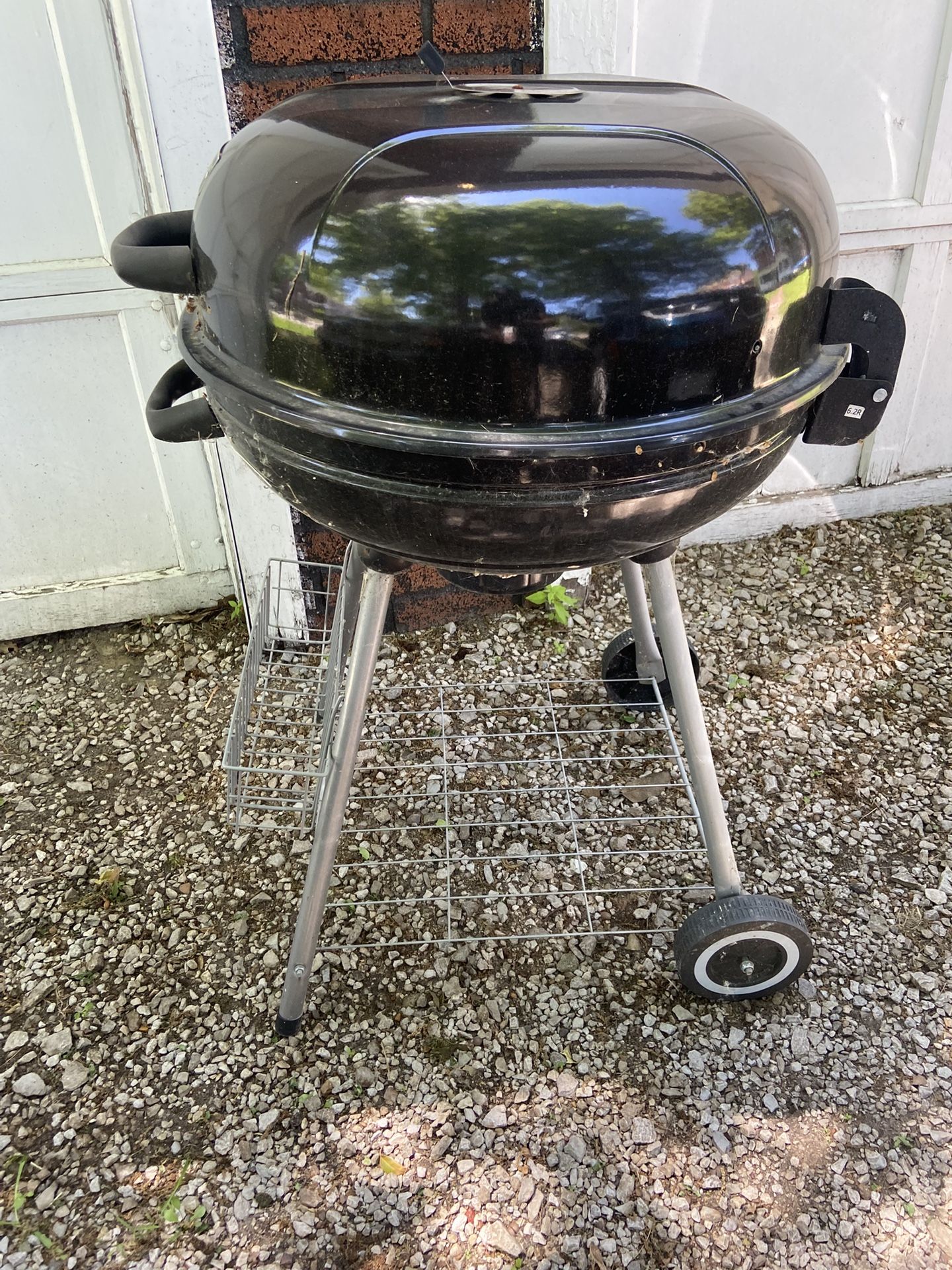 BBQ GRILL $40