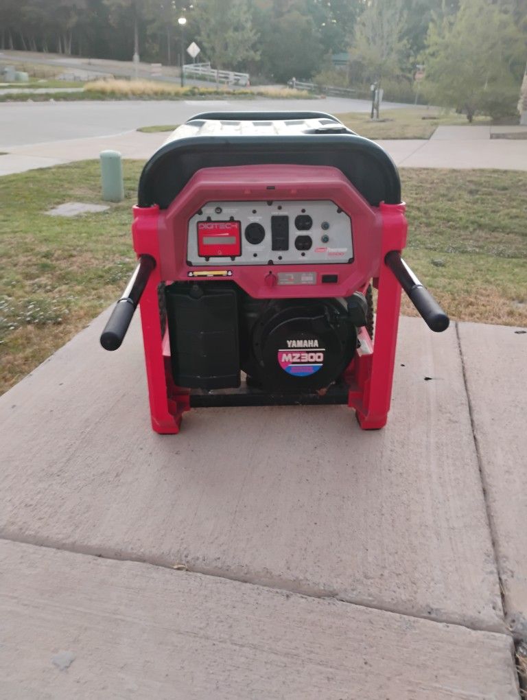 Yamaha Generator 6875 Watts.