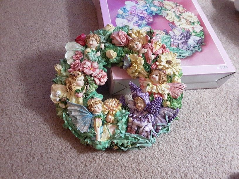 BRAND NEW - Pacific Rim Ferries Wreath (in original wrapping)