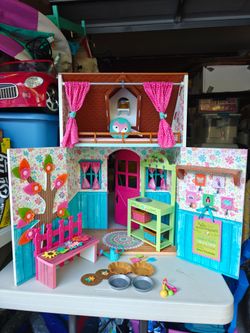 American girl doll Wellie Wishers playhouse