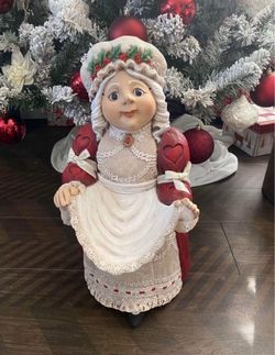 VINTAGE MRS. CLAUS CERAMIC MRS. SANTA CLAUS STATUE CHRISTMAS FIGURE MRS. CLAUS FIGURINE VINTAGE CHRISTMAS OBO