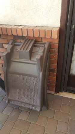 SwimWays 13400 Terra Sol Sonoma Chaise for Sale in Chandler AZ