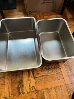 Stainless steel litter boxes