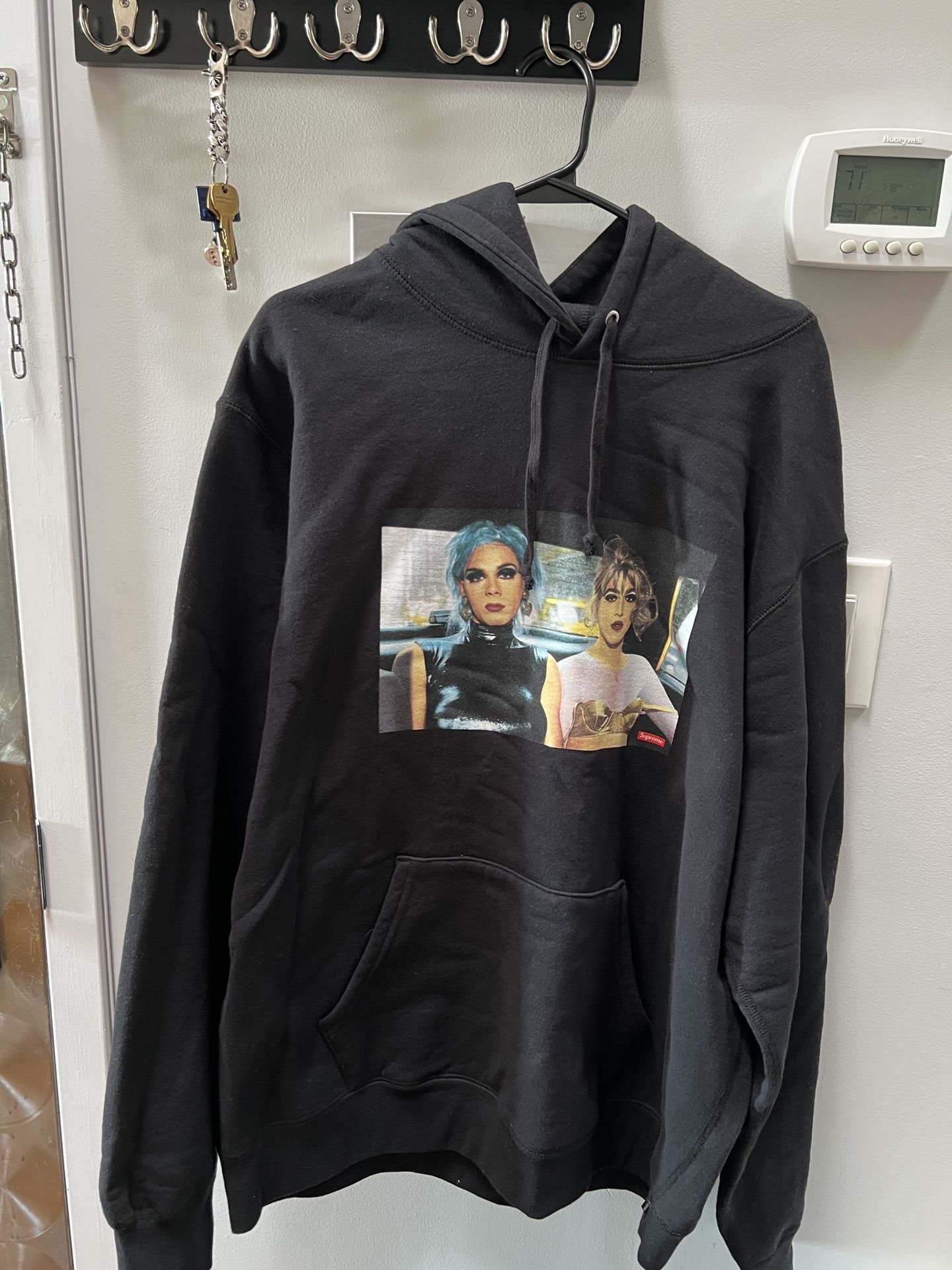 Supreme Hoodie $100 XL