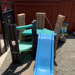 FREE PLAYSET 