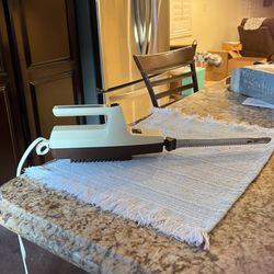 Electric Knife