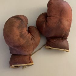 Vintage Spalding 73-151 Boxing Gloves  Red