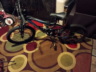20 In. Shimano Hyper Shocker Bike