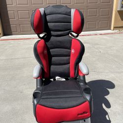 Evenflo Big Kid LX High Back Booster Car Seat, Solid Print Red for Sale in  San Diego, CA - OfferUp