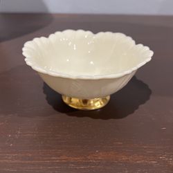 Lenox China Beige w Gold Base Jewelry Bowl