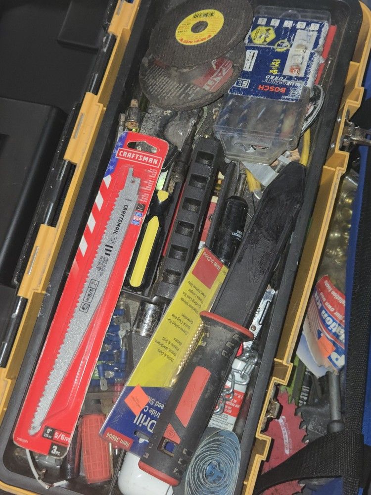 Big BUNDLE Of Misc Items Selling Together SEE All Pics