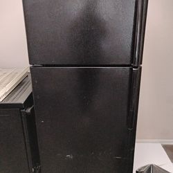 Refrigerator Used