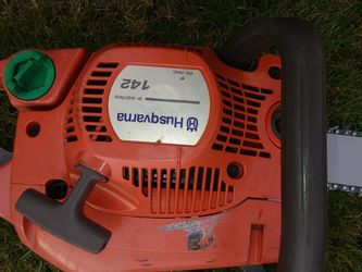 Husvarna chainsaw 142