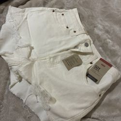 Girl Levi’s Shorts Size 28 