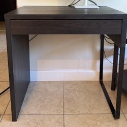 Ikea Desk micke Black Brown + Chair
