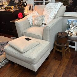 Lazyboy Cream Swivel Rocker