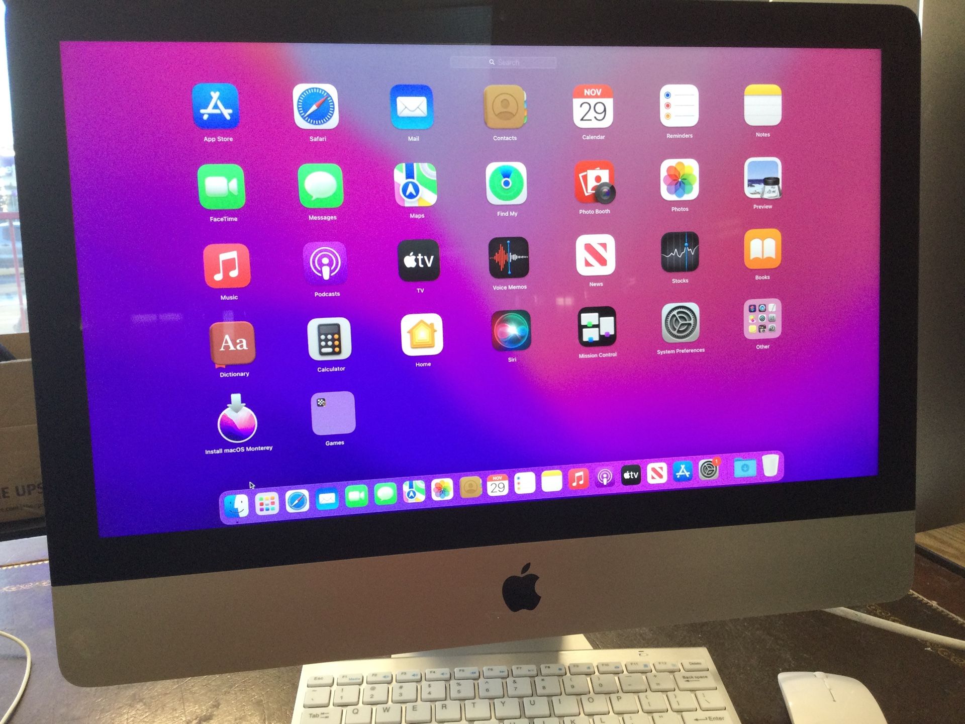 iMac 21.5 inches- 2015 - MacOS Monterey