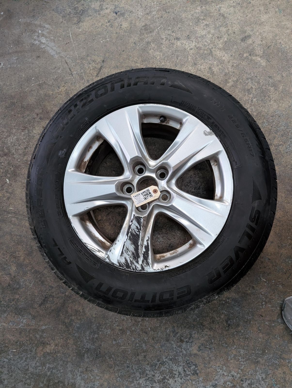 Wheel Rim 17 w Tire 22565 R17 2020 Toyota RAV4 42611-0R390 2019 2021 2022 X (T4205)