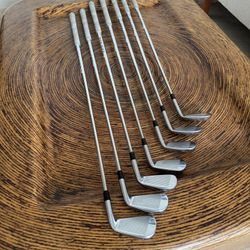 Titleist AP2 Irons (Lefty)