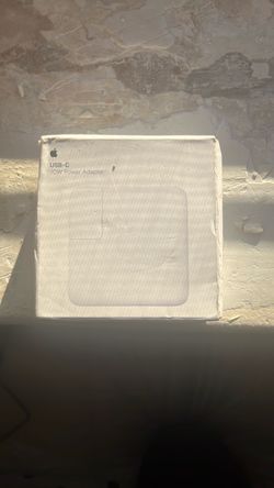 Apple 70W USB-C Power Adapter