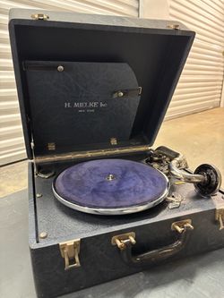 Vintage Portable Gramophone